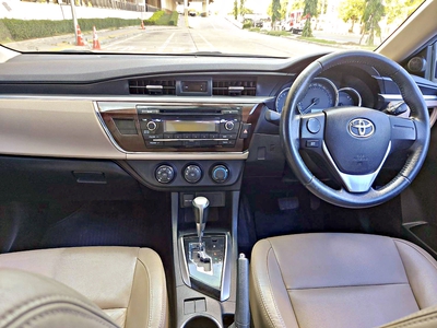 รถบ้าน รถมือสอง All New Toyota  Corolla Altis 1.6 รุ่น G เกียร์ Auto ปี 2015 โดย หญิงรถบ้าน รถมือสองขอนแก่น ราคาถูก ผ่อนสบาย