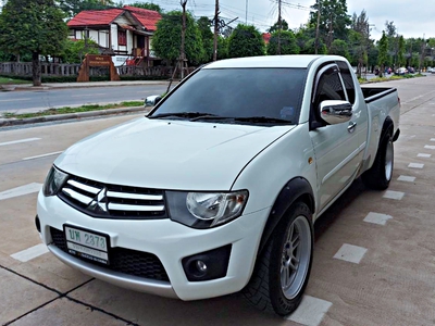 รถบ้าน รถมือสอง Mitsubishi Triton 2.5 MEGA CAB รุ่น GLX เกียร์ MT ปี 2014  โดย หญิงรถบ้าน รถมือสองขอนแก่น ราคาถูก ผ่อนสบาย