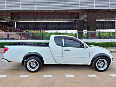 รถบ้าน รถมือสอง Mitsubishi Triton 2.5 MEGA CAB รุ่น GLX เกียร์ MT ปี 2014  โดย หญิงรถบ้าน รถมือสองขอนแก่น ราคาถูก ผ่อนสบาย