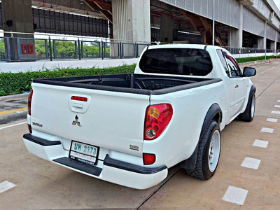 รถบ้าน รถมือสอง Mitsubishi Triton 2.5 MEGA CAB รุ่น GLX เกียร์ MT ปี 2014  โดย หญิงรถบ้าน รถมือสองขอนแก่น ราคาถูก ผ่อนสบาย