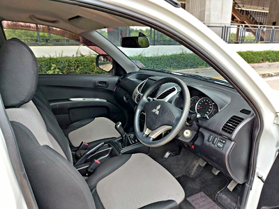 รถบ้าน รถมือสอง Mitsubishi Triton 2.5 MEGA CAB รุ่น GLX เกียร์ MT ปี 2014  โดย หญิงรถบ้าน รถมือสองขอนแก่น ราคาถูก ผ่อนสบาย