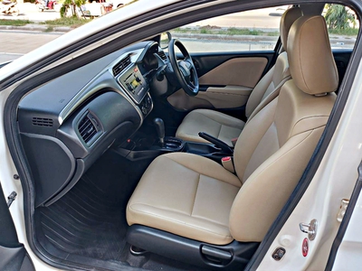 รถบ้าน รถมือสอง All New Honda City 1.5 i-VTEC รุ่น V เกียร์ Auto ปี 2015   โดย หญิงรถบ้าน รถมือสองขอนแก่น ราคาถูก ผ่อนสบาย