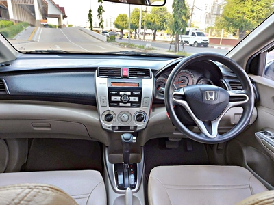 รถบ้าน รถมือสอง Honda City 1.5 i-VTEC รุ่น V ABS เกียร์ Auto ปี 2010 โดย หญิงรถบ้าน รถมือสองขอนแก่น ราคาถูก ผ่อนสบาย