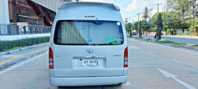 รถบ้าน รถมือสอง Toyota Hiace Commuter 2.5 D4D VAN เกียร์ MT ปี 2006 โดย หญิงรถบ้าน รถมือสองขอนแก่น ราคาถูก ผ่อนสบาย