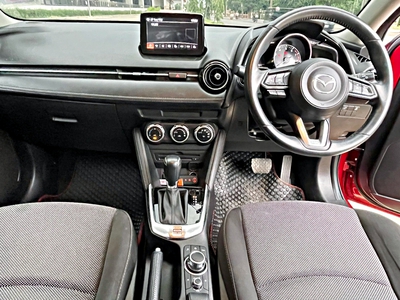 รถบ้าน รถมือสอง Mazda2 Sedan 1.3 High Plus SkyActiv-G เกียร์ Auto ปี 2015 โดย หญิงรถบ้าน รถมือสองขอนแก่น ราคาถูก ผ่อนสบาย