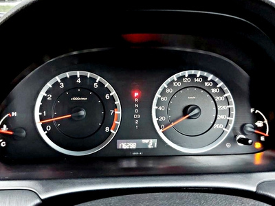 รถบ้าน รถมือสอง Honda Accord 2.0 i-VTEC รุ่น E เกียร์ Auto ปี 2012  โดย หญิงรถบ้าน รถมือสองขอนแก่น ราคาถูก ผ่อนสบาย