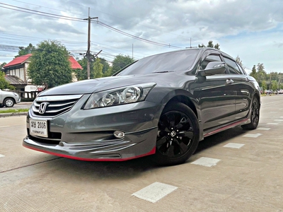 รถบ้าน รถมือสอง Honda Accord 2.0 i-VTEC รุ่น E เกียร์ Auto ปี 2012  โดย หญิงรถบ้าน รถมือสองขอนแก่น ราคาถูก ผ่อนสบาย