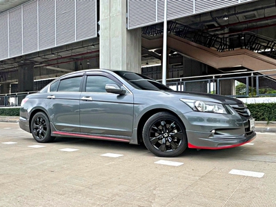 รถบ้าน รถมือสอง Honda Accord 2.0 i-VTEC รุ่น E เกียร์ Auto ปี 2012  โดย หญิงรถบ้าน รถมือสองขอนแก่น ราคาถูก ผ่อนสบาย