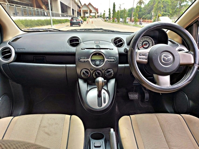 รถบ้าน รถมือสอง Mazda2 1.5 Elegance Spirit เกียร์ Auto ปี 2010 โดย หญิงรถบ้าน รถมือสองขอนแก่น ราคาถูก ผ่อนสบาย