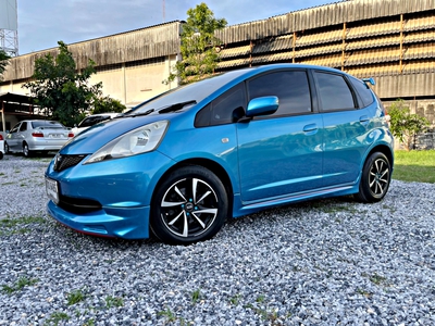 รถบ้าน รถมือสอง Honda Jazz 1.5 i-VTEC รุ่น V (ABS) เกียร์ Auto ปี 2009 โดย หญิงรถบ้าน รถมือสองขอนแก่น ราคาถูก ผ่อนสบาย