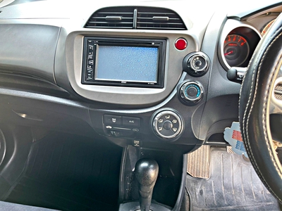 รถบ้าน รถมือสอง Honda Jazz 1.5 i-VTEC รุ่น V (ABS) เกียร์ Auto ปี 2009 โดย หญิงรถบ้าน รถมือสองขอนแก่น ราคาถูก ผ่อนสบาย