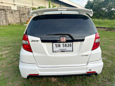 รถบ้าน รถมือสอง Honda Jazz 1.5 i-VTEC รุ่น V (ABS) เกียร์ Auto ปี 2013 โดย หญิงรถบ้าน รถมือสองขอนแก่น ราคาถูก ผ่อนสบาย
