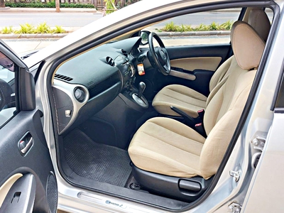 รถบ้าน รถมือสอง Mazda 2 1.5 Elegance Groove เกียร์ Auto ปี 2010 โดย หญิงรถบ้าน รถมือสองขอนแก่น ราคาถูก ผ่อนสบาย