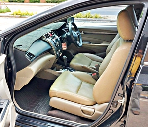 รถบ้าน รถมือสอง Honda City 1.5 i-VTEC รุ่น SV เกียร์ Auto ปี 2013 โดย หญิงรถบ้าน รถมือสองขอนแก่น ราคาถูก ผ่อนสบาย