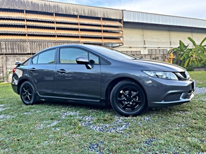 รถบ้าน รถมือสอง Honda Civic 1.8 i-VTEC รุ่น E เกียร์ Auto ปี 2014 โดย หญิงรถบ้าน รถมือสองขอนแก่น ราคาถูก ผ่อนสบาย