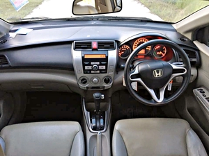 รถบ้าน รถมือสอง Honda City 1.5 i-VTEC เกียร์ Auto ปี 2010  โดย หญิงรถบ้าน รถมือสองขอนแก่น ราคาถูก ผ่อนสบาย