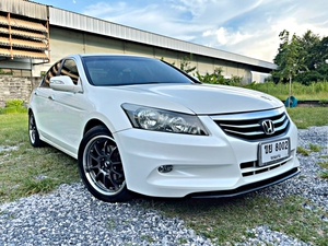 รถบ้าน รถมือสอง Honda Accord 2.0 i-VTEC รุ่น E เกียร์ Auto ปี 2011 Gen8 Minor Change โดย หญิงรถบ้าน รถมือสองขอนแก่น ราคาถูก ผ่อนสบาย