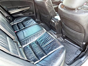 รถบ้าน รถมือสอง Honda Accord 2.0 i-VTEC รุ่น E เกียร์ Auto ปี 2011 Gen8 Minor Change โดย หญิงรถบ้าน รถมือสองขอนแก่น ราคาถูก ผ่อนสบาย