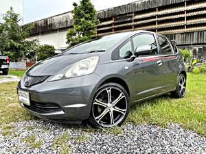 รถบ้าน รถมือสอง Honda Jazz 1.5 i-VTEC เกียร์ Auto ปี 2010 โดย หญิงรถบ้าน รถมือสองขอนแก่น ราคาถูก ผ่อนสบาย