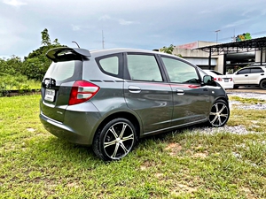 รถบ้าน รถมือสอง Honda Jazz 1.5 i-VTEC เกียร์ Auto ปี 2010 โดย หญิงรถบ้าน รถมือสองขอนแก่น ราคาถูก ผ่อนสบาย