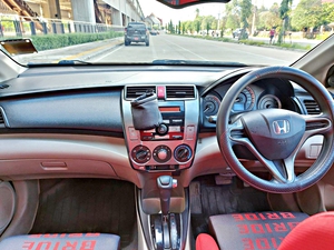 รถบ้าน รถมือสอง Honda City 1.5 i-VTEC รุ่น V CNG แท้โรงงาน เกียร์ Auto ปี 2013 โดย หญิงรถบ้าน รถมือสองขอนแก่น ราคาถูก ผ่อนสบาย
