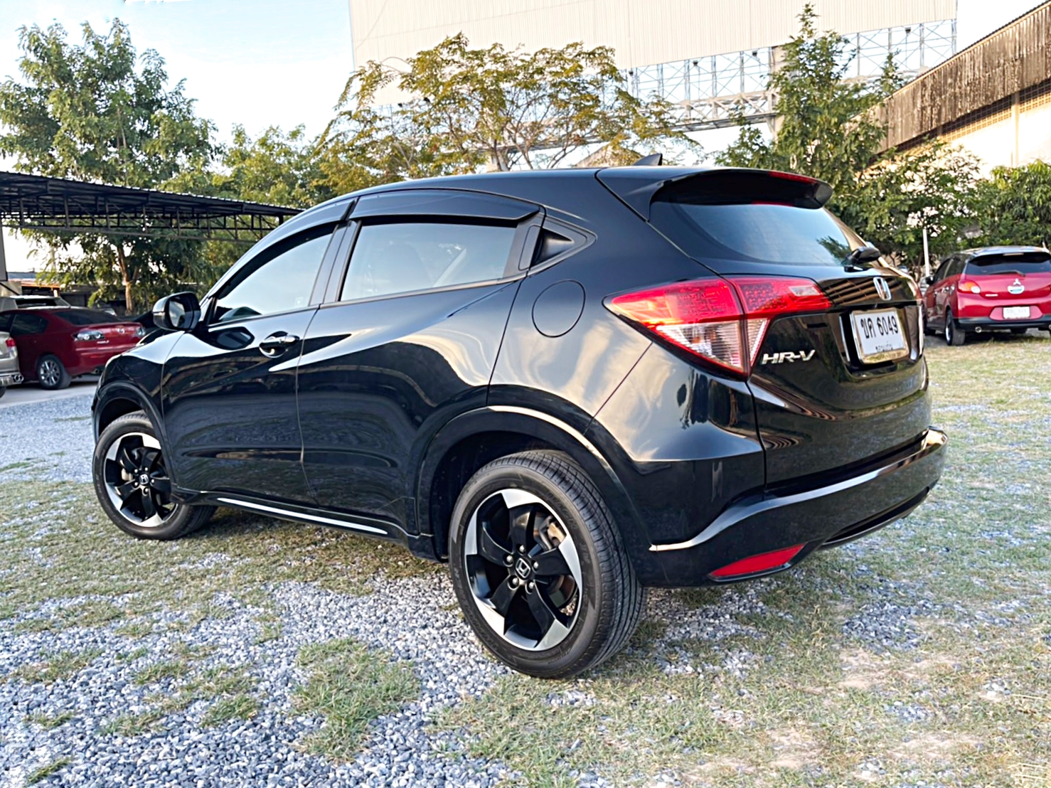 รถบ้าน รถมือสอง Honda HR-V 1.8 i-VTEC รุ่น E เกียร์ Auto ปี 2015 โดย หญิงรถบ้าน รถมือสองขอนแก่น ราคาถูก ผ่อนสบาย