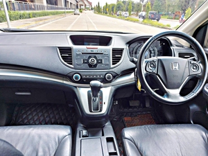 รถบ้าน รถมือสอง Honda CR-V 2.0 i-VTEC รุ่น E เกียร์ Auto ปี 2013 โดย หญิงรถบ้าน รถมือสองขอนแก่น ราคาถูก ผ่อนสบาย
