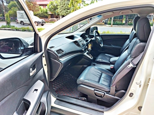รถบ้าน รถมือสอง Honda CR-V 2.0 i-VTEC รุ่น E เกียร์ Auto ปี 2013 โดย หญิงรถบ้าน รถมือสองขอนแก่น ราคาถูก ผ่อนสบาย