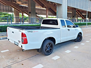 รถบ้าน รถมือสอง Toyota Hilux Vigo Champ Smart CAB 2.7 VVT-i รุ่น E  ปี 2013 โดย หญิงรถบ้าน รถมือสองขอนแก่น ราคาถูก ผ่อนสบาย