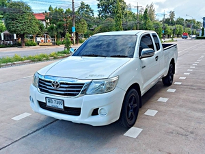 รถบ้าน รถมือสอง Toyota Hilux Vigo Champ Smart CAB 2.7 VVT-i รุ่น E  ปี 2013 โดย หญิงรถบ้าน รถมือสองขอนแก่น ราคาถูก ผ่อนสบาย