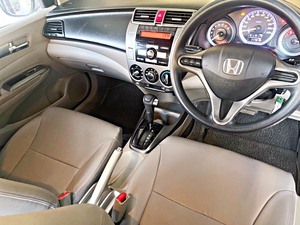 รถบ้าน รถมือสอง Honda City 1.5 i-VTEC รุ่น V เกียร์ Auto ปี 2013  โดย หญิงรถบ้าน รถมือสองขอนแก่น ราคาถูก ผ่อนสบาย