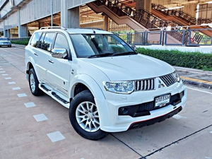 รถบ้าน รถมือสอง Mitsubishi Pajero Sport V6 3.0 MIVEC รุ่น GT เกียร์ Auto  ปี 2013 โดย หญิงรถบ้าน รถมือสองขอนแก่น ราคาถูก ผ่อนสบาย
