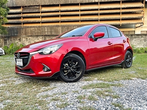 รถบ้าน รถมือสอง Mazda2 Hatchback 1.3 SkyActiv-G รุ่น High Plus เกียร์ Auto ปี 2015 โดย หญิงรถบ้าน รถมือสองขอนแก่น ราคาถูก ผ่อนสบาย
