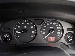รถบ้าน รถมือสอง Chevrolet Zafira 1.8​L เครื่องเบนซิน เกียร์ Auto ปี 2548 โดย หญิงรถบ้าน รถมือสองขอนแก่น ราคาถูก ผ่อนสบาย