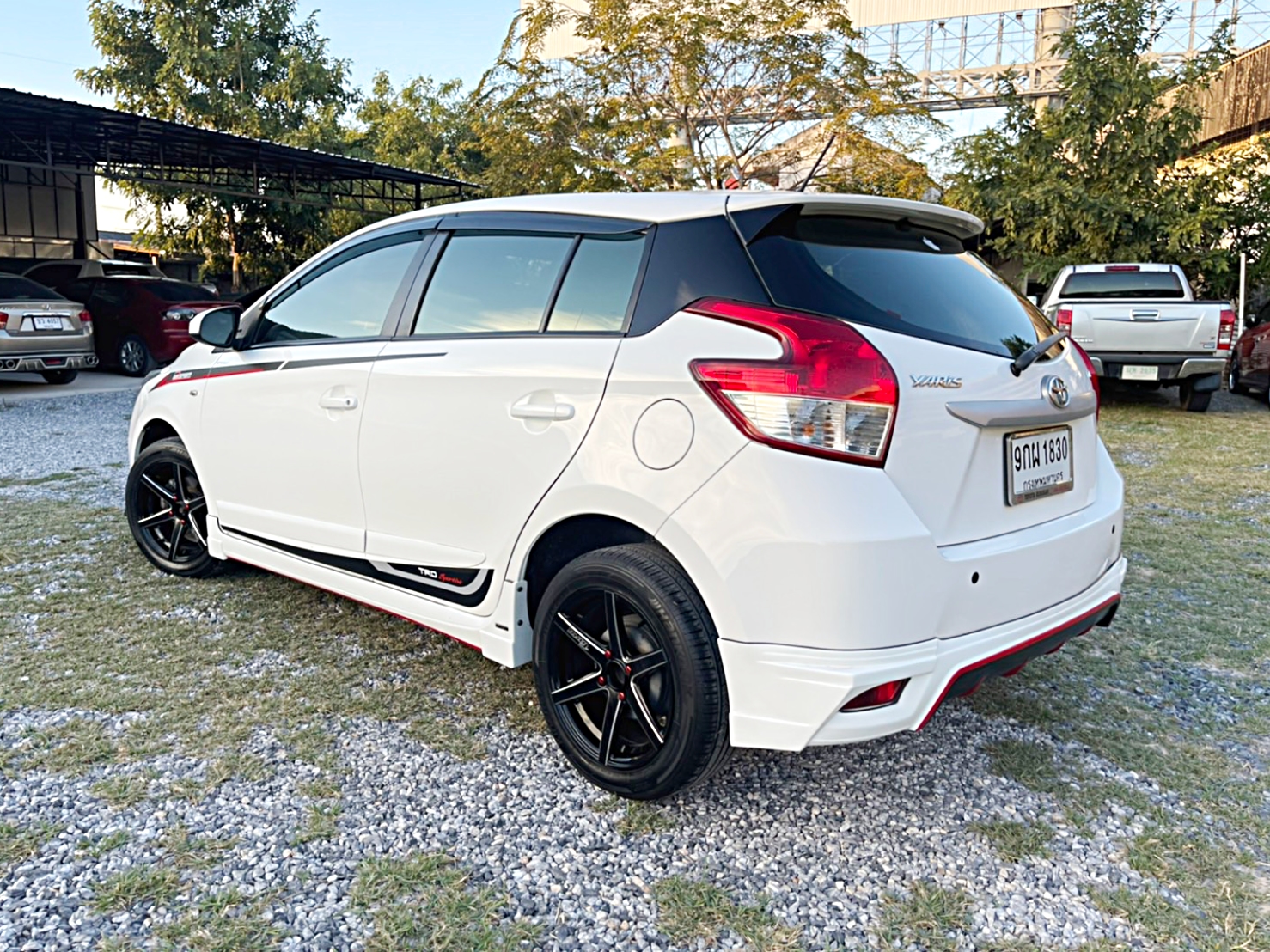 รถบ้าน รถมือสอง Toyota Yaris 1.2 รุ่น E เกียร์ Auto ปี 2015 โดย หญิงรถบ้าน รถมือสองขอนแก่น ราคาถูก ผ่อนสบาย