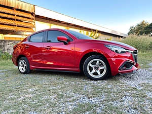 รถบ้าน รถมือสอง Mazda2 Sedan 1.3 SkyActiv-G เกียร์ Auto ปี 2016  โดย หญิงรถบ้าน รถมือสองขอนแก่น ราคาถูก ผ่อนสบาย