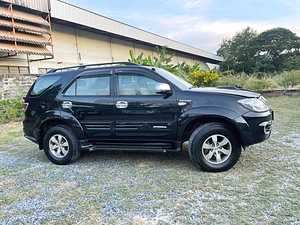 รถบ้าน รถมือสอง Toyota Fortuner 3.0 V เกียร์ Auto 4WD ปี 2006  โดย หญิงรถบ้าน รถมือสองขอนแก่น ราคาถูก ผ่อนสบาย