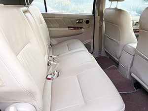 รถบ้าน รถมือสอง Toyota Fortuner 3.0 V เกียร์ Auto 4WD ปี 2006  โดย หญิงรถบ้าน รถมือสองขอนแก่น ราคาถูก ผ่อนสบาย