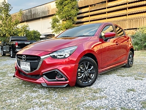 รถบ้าน รถมือสอง Mazda2 Hatchback 1.3 SkyActiv-G เกียร์ Auto ปี 2016 โดย หญิงรถบ้าน รถมือสองขอนแก่น ราคาถูก ผ่อนสบาย