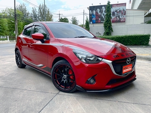 รถบ้าน รถมือสอง Mazda2 Hatchback 1.3 SkyActiv-G รุ่น Top สุด เกียร์ Auto ปี 2560 โดย หญิงรถบ้าน รถมือสองขอนแก่น ราคาถูก ผ่อนสบาย
