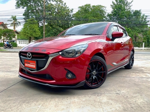 รถบ้าน รถมือสอง Mazda2 Hatchback 1.3 SkyActiv-G รุ่น Top สุด เกียร์ Auto ปี 2560 โดย หญิงรถบ้าน รถมือสองขอนแก่น ราคาถูก ผ่อนสบาย