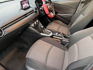 รถบ้าน รถมือสอง Mazda2 Sedan 1.3 SkyActiv-G รุ่น Top เกียร์ Auto ปี 2017  โดย หญิงรถบ้าน รถมือสองขอนแก่น ราคาถูก ผ่อนสบาย