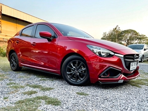 รถบ้าน รถมือสอง Mazda2 Sedan 1.3 SkyActiv-G รุ่น Top เกียร์ Auto ปี 2017  โดย หญิงรถบ้าน รถมือสองขอนแก่น ราคาถูก ผ่อนสบาย