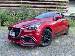 รถบ้าน รถมือสอง Mazda2 Hatchback 1.3 SkyActiv-G  High Connect รุ่น Top สุด เกียร์ Auto ปี 2559 โดย หญิงรถบ้าน รถมือสองขอนแก่น ราคาถูก ผ่อนสบาย