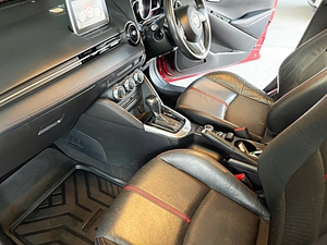รถบ้าน รถมือสอง Mazda2 Hatchback 1.3 SkyActiv-G  High Connect รุ่น Top สุด เกียร์ Auto ปี 2559 โดย หญิงรถบ้าน รถมือสองขอนแก่น ราคาถูก ผ่อนสบาย