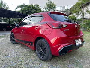 รถบ้าน รถมือสอง Mazda2 Hatchback 1.3 SkyActiv-G  High Connect รุ่น Top สุด เกียร์ Auto ปี 2559 โดย หญิงรถบ้าน รถมือสองขอนแก่น ราคาถูก ผ่อนสบาย