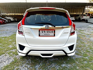 รถบ้าน รถมือสอง Honda Jazz 1.5 i-VTEC รุ่น V เกียร์ Auto ปี 2016 โดย หญิงรถบ้าน รถมือสองขอนแก่น ราคาถูก ผ่อนสบาย