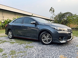 รถบ้าน รถมือสอง Toyota  Corolla Altis 1.8 รุ่น V Navi เกียร์ Auto ปี 2014 โดย หญิงรถบ้าน รถมือสองขอนแก่น ราคาถูก ผ่อนสบาย