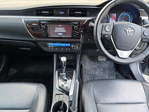 รถบ้าน รถมือสอง Toyota  Corolla Altis 1.8 รุ่น V Navi เกียร์ Auto ปี 2014 โดย หญิงรถบ้าน รถมือสองขอนแก่น ราคาถูก ผ่อนสบาย