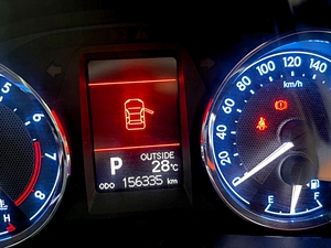 รถบ้าน รถมือสอง Toyota  Corolla Altis 1.8 รุ่น V Navi เกียร์ Auto ปี 2014 โดย หญิงรถบ้าน รถมือสองขอนแก่น ราคาถูก ผ่อนสบาย